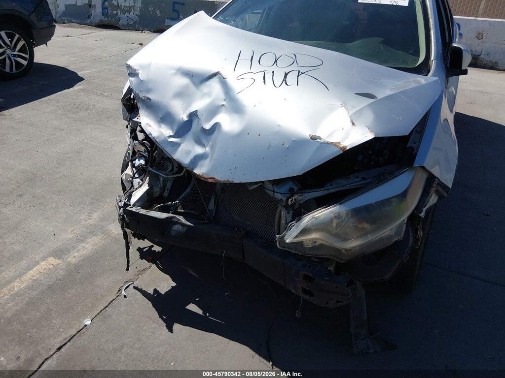 5YFBURHE2GP453425 2016 TOYOTA COROLLA photo no. 6