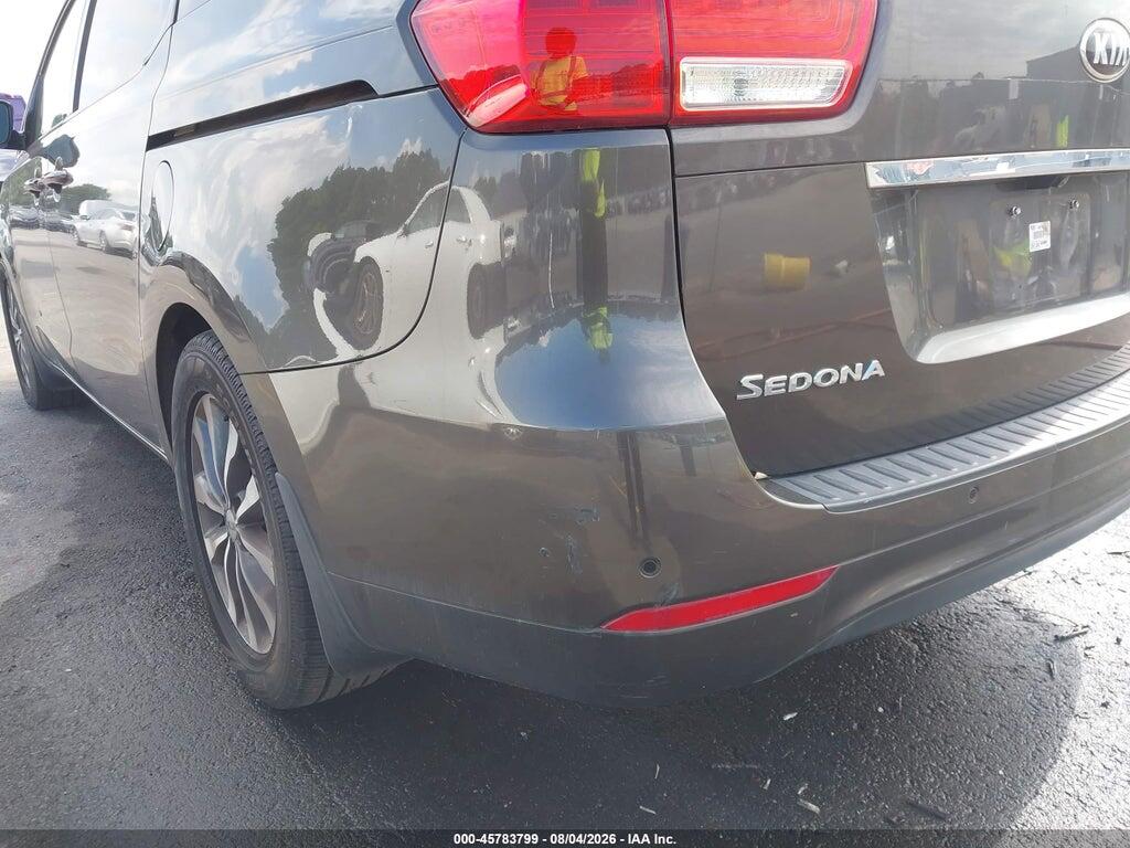 KNDMC5C13G6147480 2016 KIA SEDONA photo no. 6