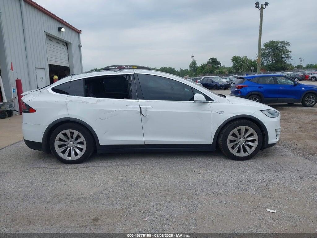 5YJXCAE25GF019063 2016 TESLA MODEL X photo no. 12