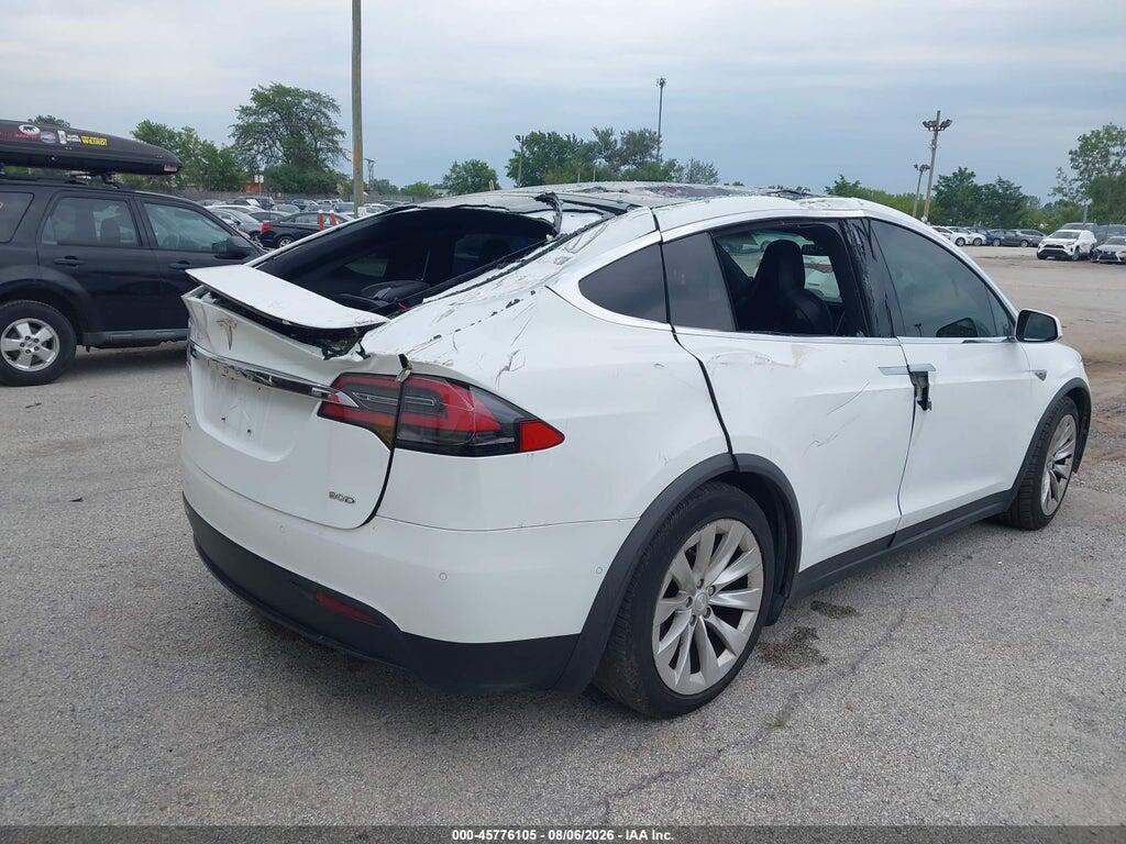 5YJXCAE25GF019063 2016 TESLA MODEL X photo no. 4