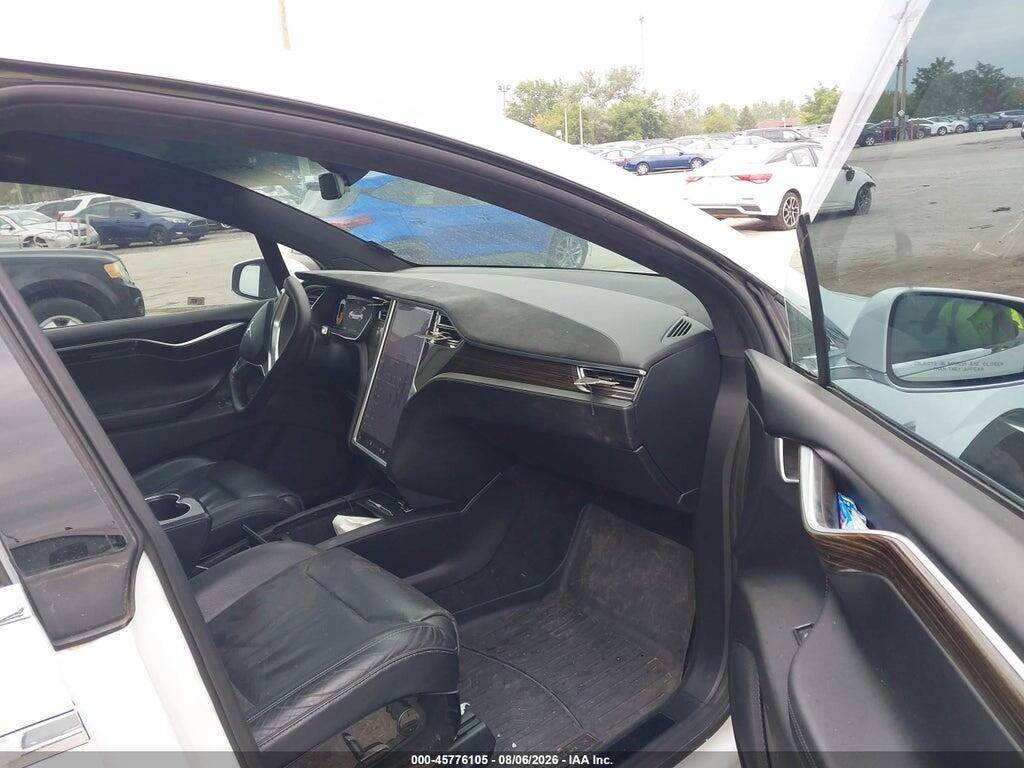 5YJXCAE25GF019063 2016 TESLA MODEL X photo no. 5