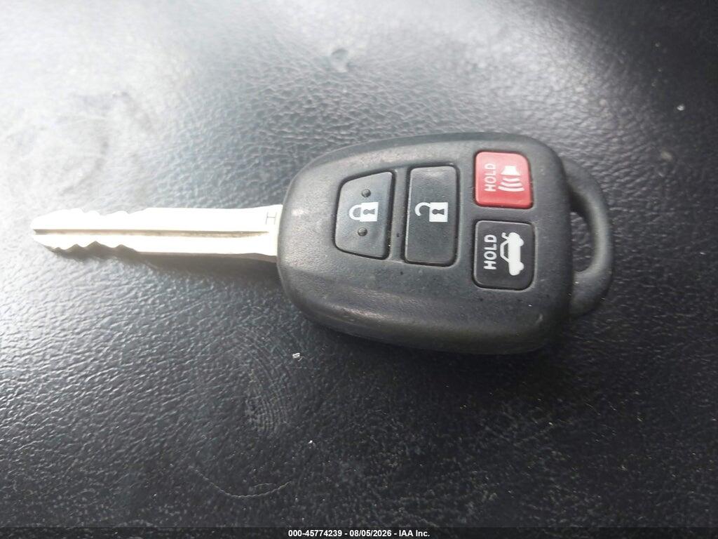4T1BF1FK8GU518376 2016 TOYOTA CAMRY photo no. 11