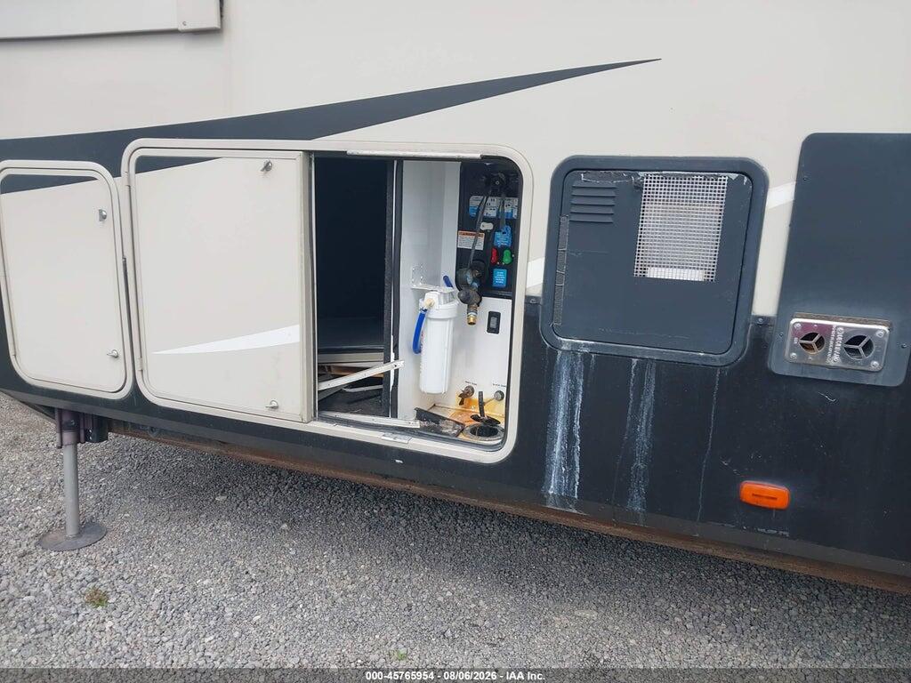 573F34328G1105391 2016 GRAND DESIGN SOLITUDE 43FT photo no. 6