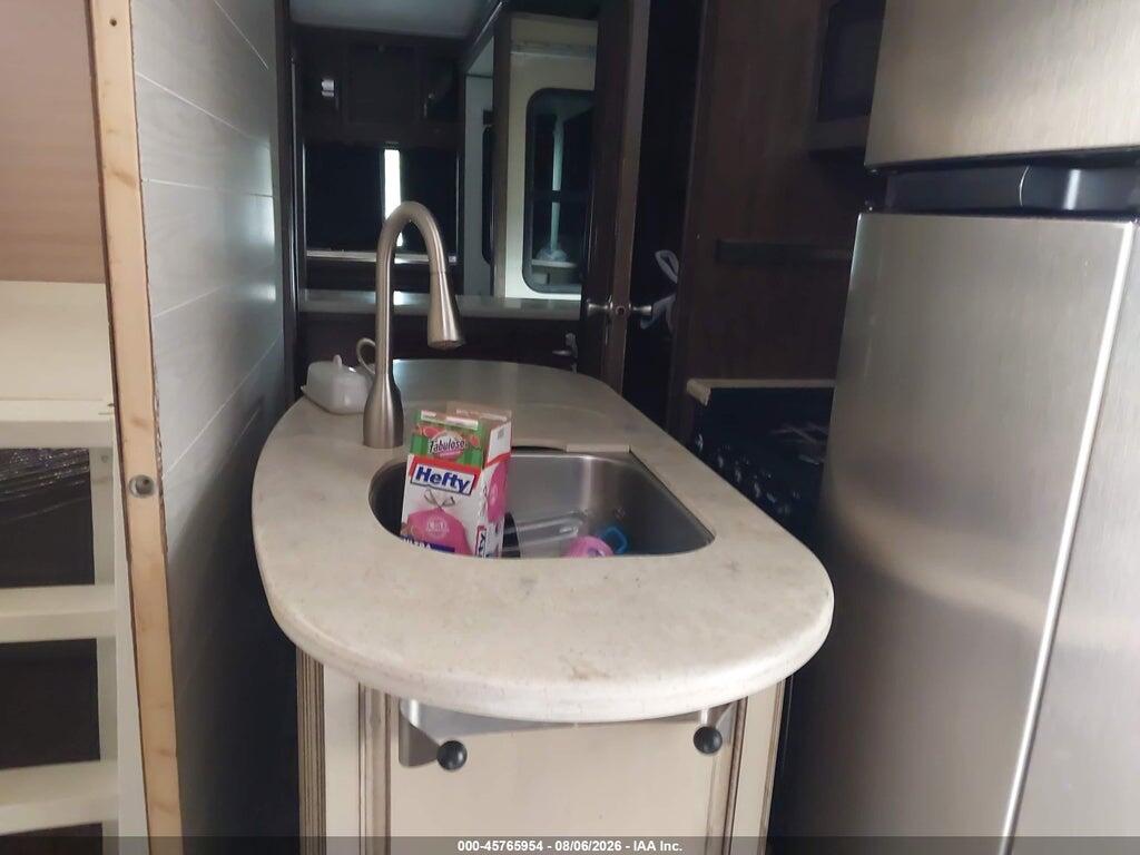 573F34328G1105391 2016 GRAND DESIGN SOLITUDE 43FT photo no. 7