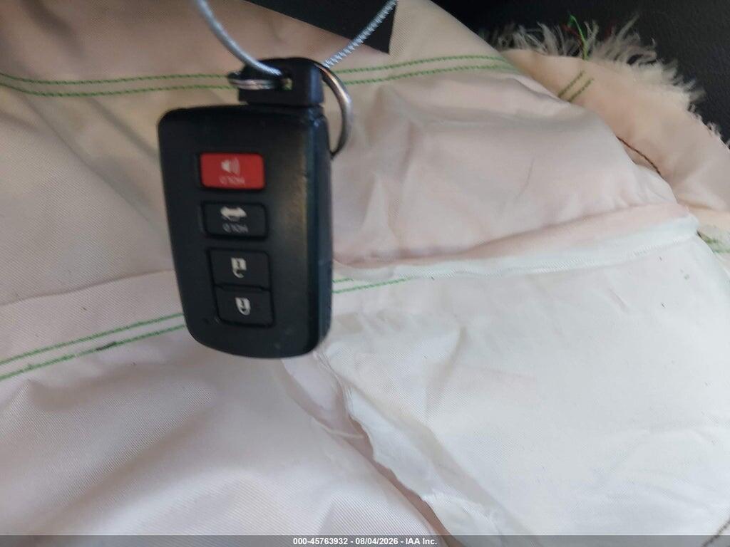 4T1BF1FK3GU181129 2016 TOYOTA CAMRY photo no. 11