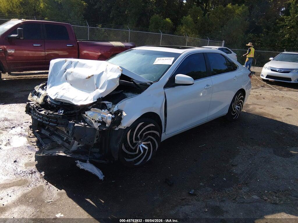 4T1BF1FK3GU181129 2016 TOYOTA CAMRY photo no. 2