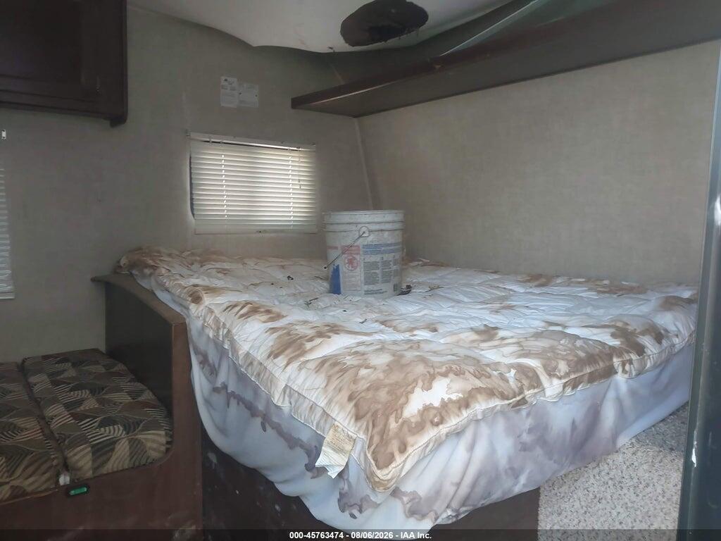 4YDT17516G7200822 2016 KEYSTONE 175LHS photo no. 5