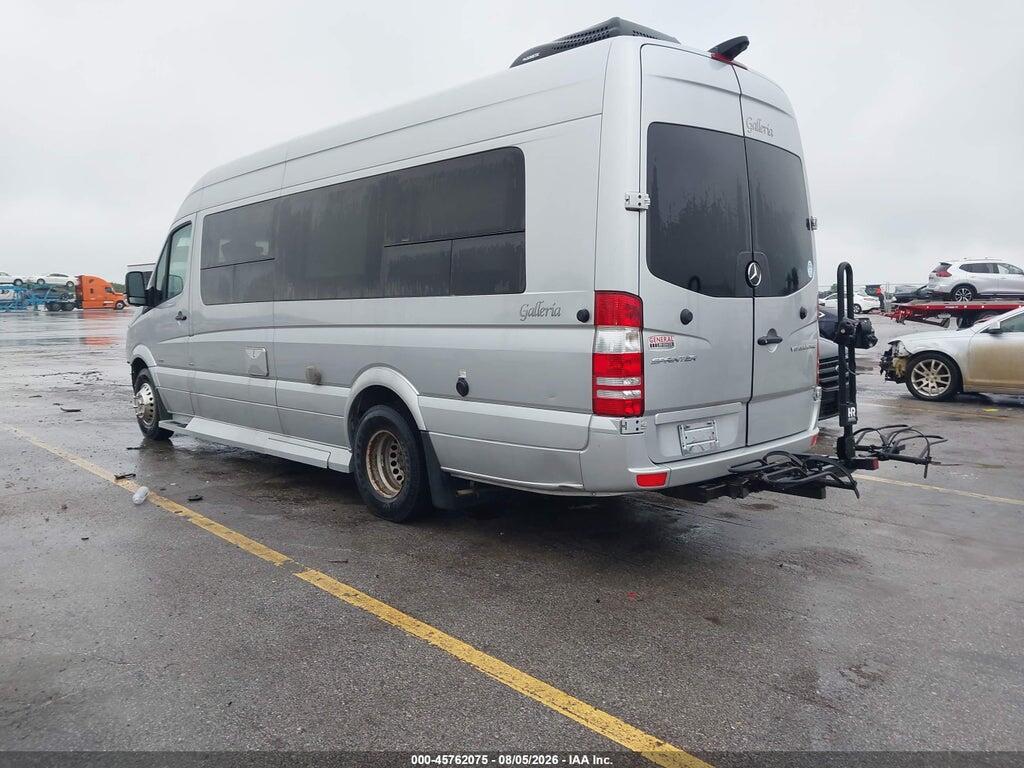 WDAPF4CC8GP185266 2016 MERCEDES-BENZ SPRINTER 3500 photo no. 3