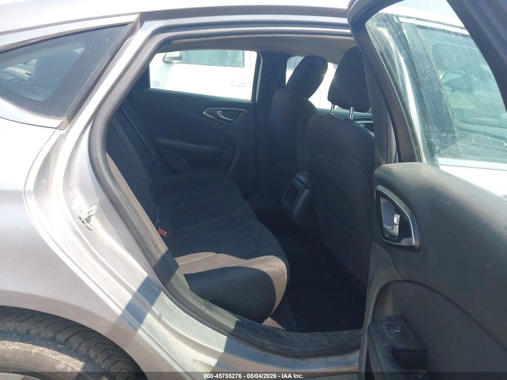 1C3CCCAB4GN140575 2016 CHRYSLER 200 photo no. 8