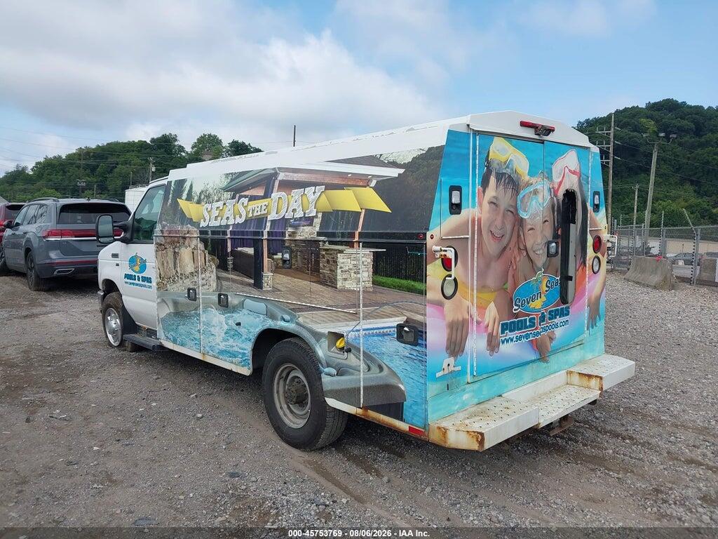 1FDWE3FL4GDC26717 2016 FORD E-350 CUTAWAY photo no. 3