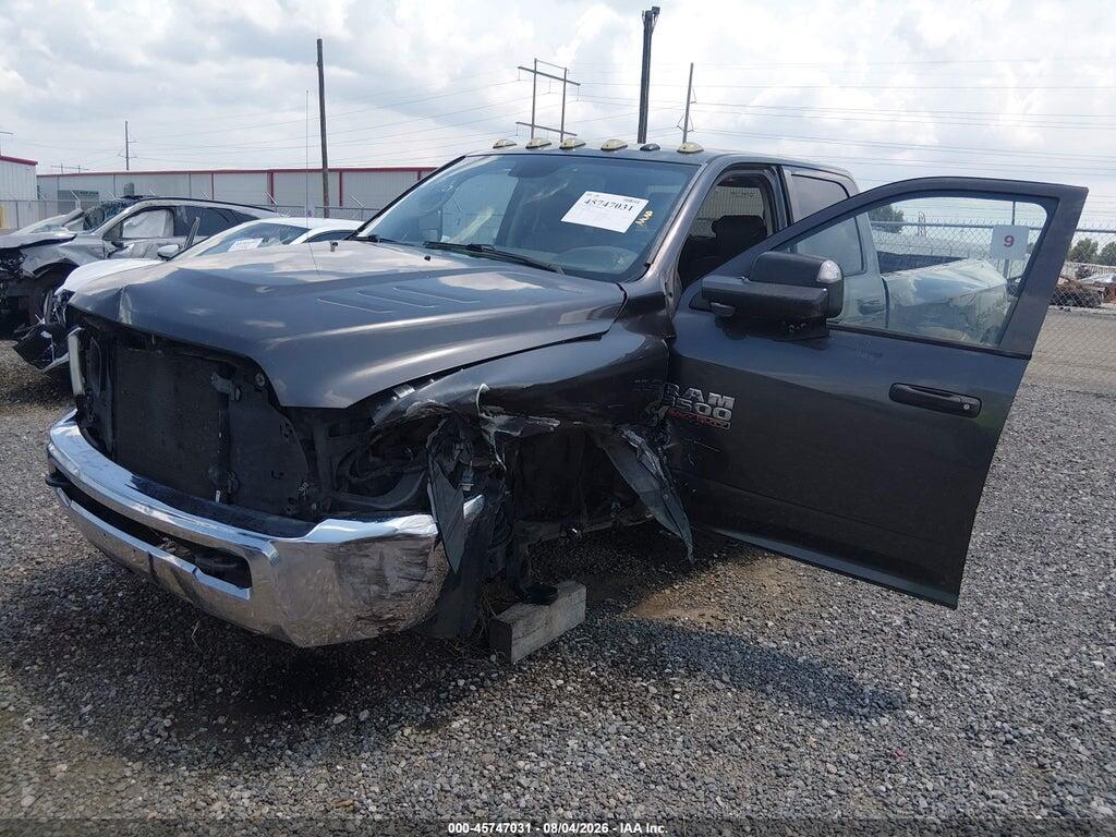 3C63RRGL0GG389632 2016 RAM 3500 photo no. 2