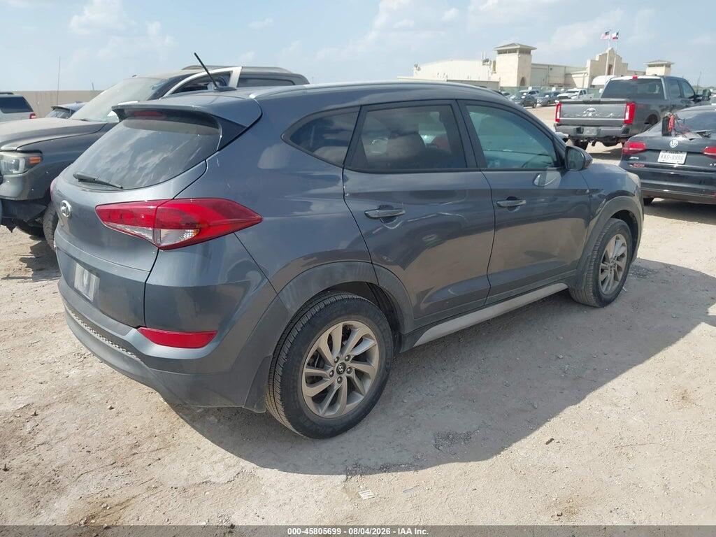 KM8J33A46HU462206 2017 HYUNDAI TUCSON photo no. 4