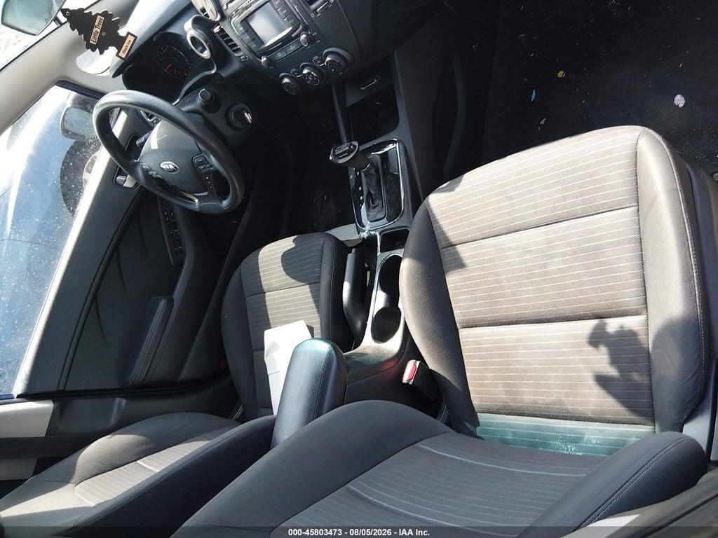 3KPFL4A73HE113643 2017 KIA FORTE photo no. 5
