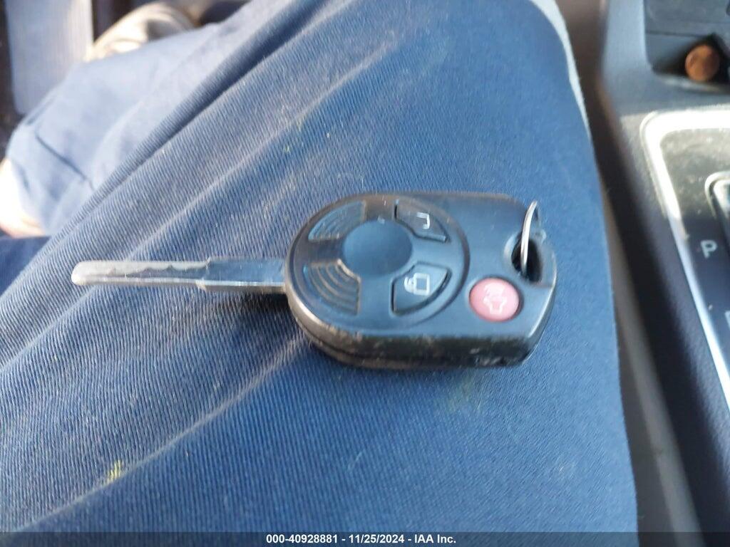 1FMCU0GD5HUC63126 2017 FORD ESCAPE photo no. 11