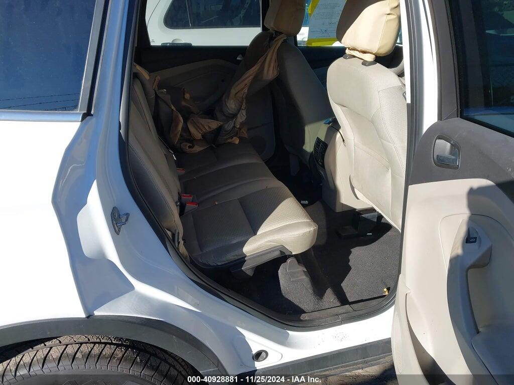 1FMCU0GD5HUC63126 2017 FORD ESCAPE photo no. 8