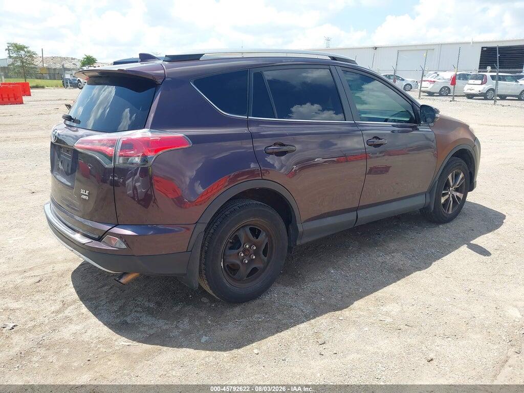 2T3RFREV6HW671095 2017 TOYOTA RAV4 photo no. 4