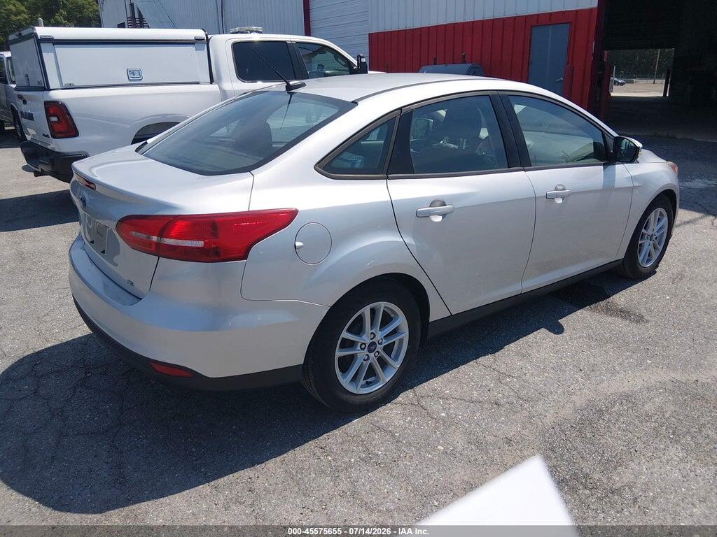 1FADP3F27HL320326 2017 FORD FOCUS photo no. 4