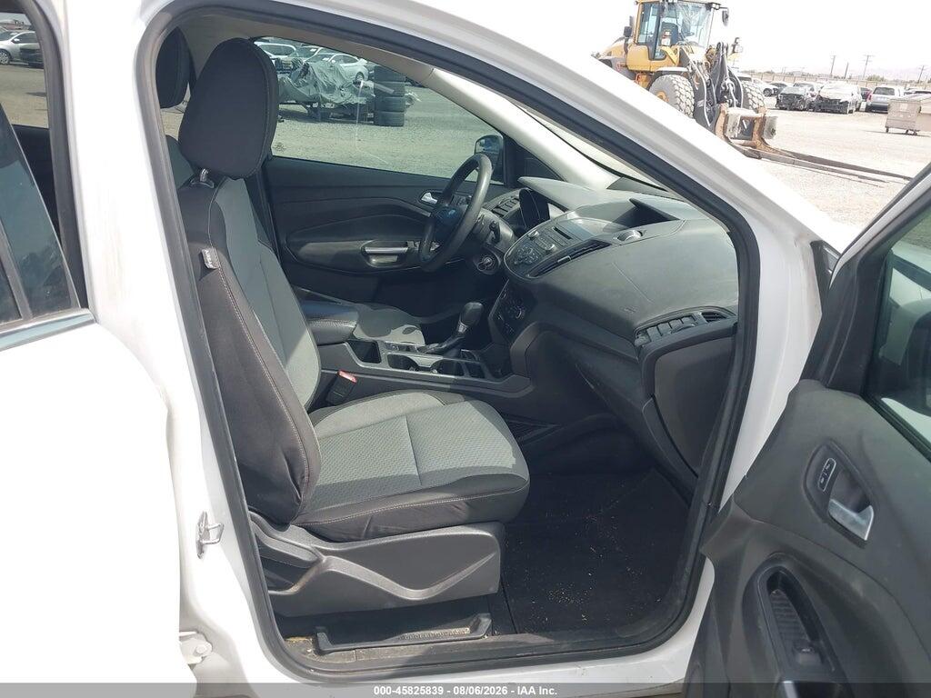 1FMCU0G91HUB04504 2017 FORD ESCAPE photo no. 5