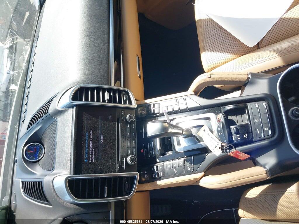 WP1AA2A26HKA91772 2017 PORSCHE CAYENNE photo no. 11