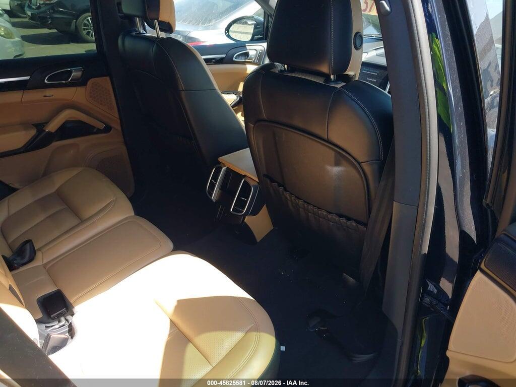 WP1AA2A26HKA91772 2017 PORSCHE CAYENNE photo no. 8