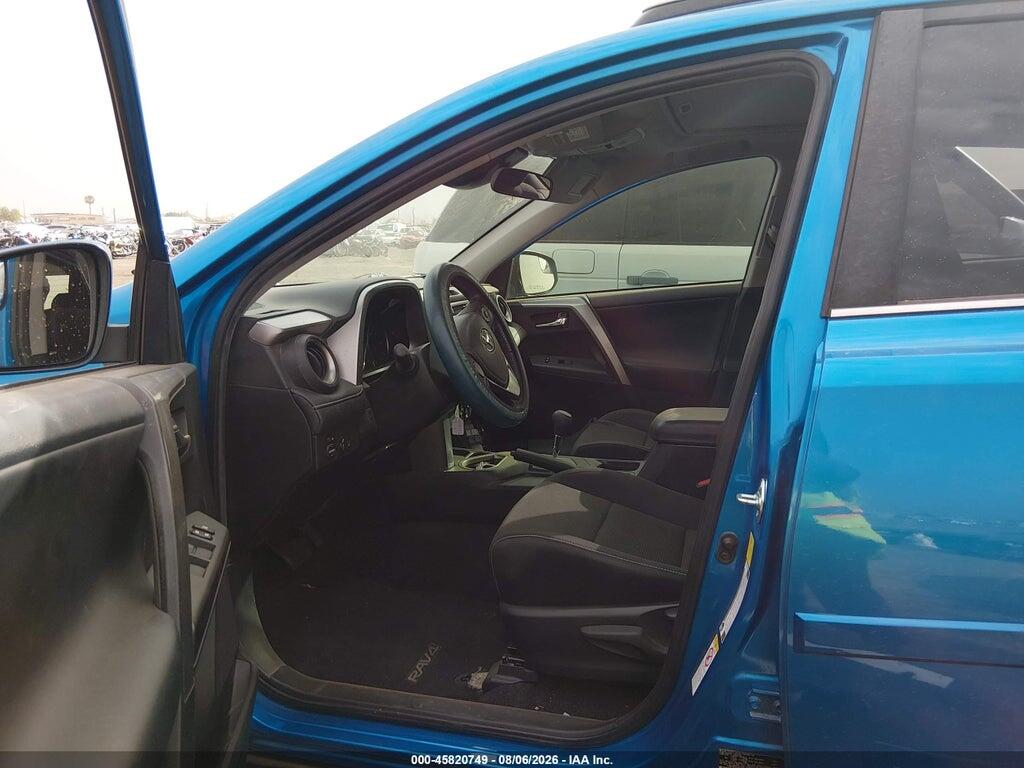 JTMWFREV5HD092860 2017 TOYOTA RAV4 photo no. 5