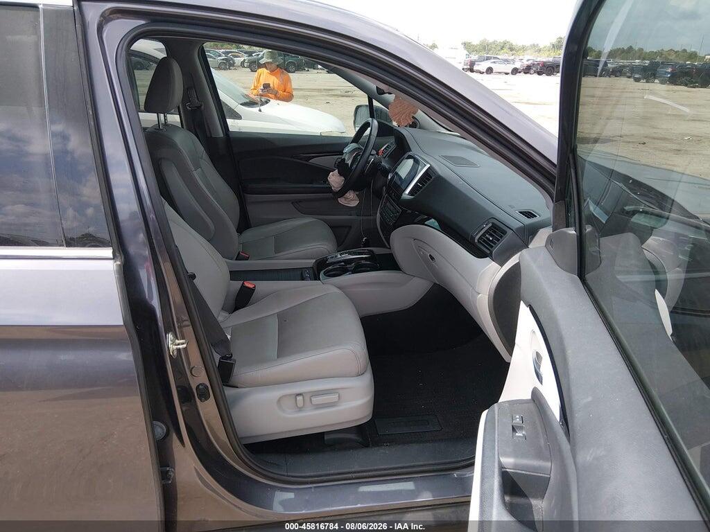 5FNYF6H07HB065501 2017 HONDA PILOT photo no. 5