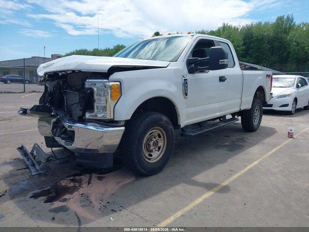 1FT8X3B64HEE77496 2017 FORD F-350 photo no. 2