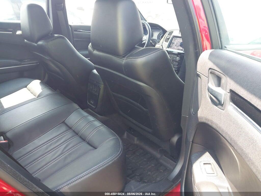 2C3CCAGG0HH512916 2017 CHRYSLER 300 photo no. 8