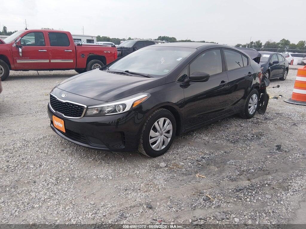 3KPFL4A70HE136961 2017 KIA FORTE photo no. 2