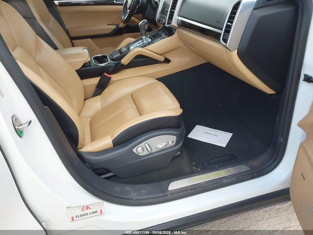 WP1AE2A24HLA75505 2017 PORSCHE CAYENNE E-HYBRID photo no. 6