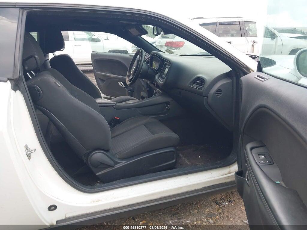 2C3CDZAG3HH665911 2017 DODGE CHALLENGER photo no. 5