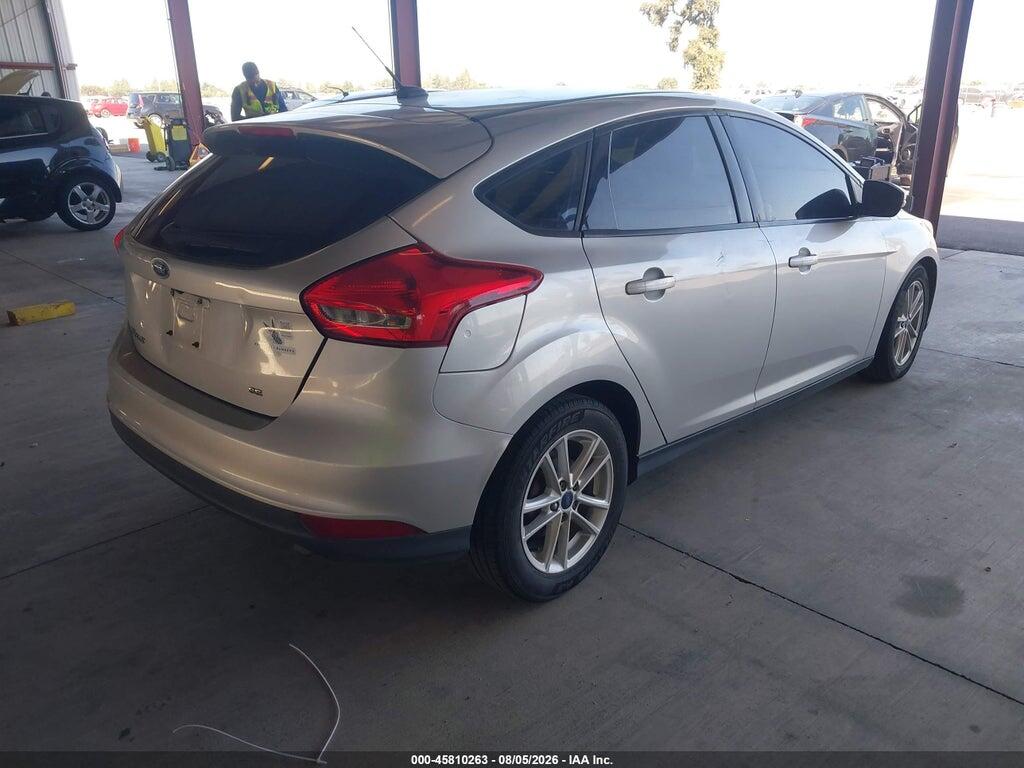 1FADP3K23HL214977 2017 FORD FOCUS photo no. 4