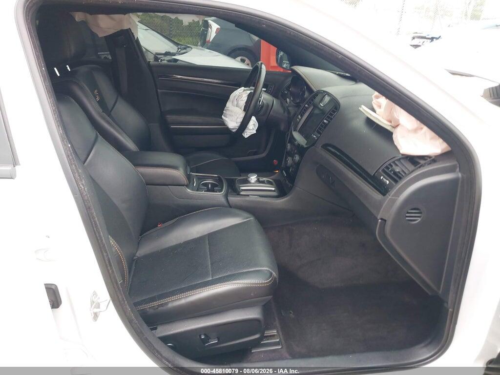 2C3CCAGG5HH648040 2017 CHRYSLER 300 photo no. 5