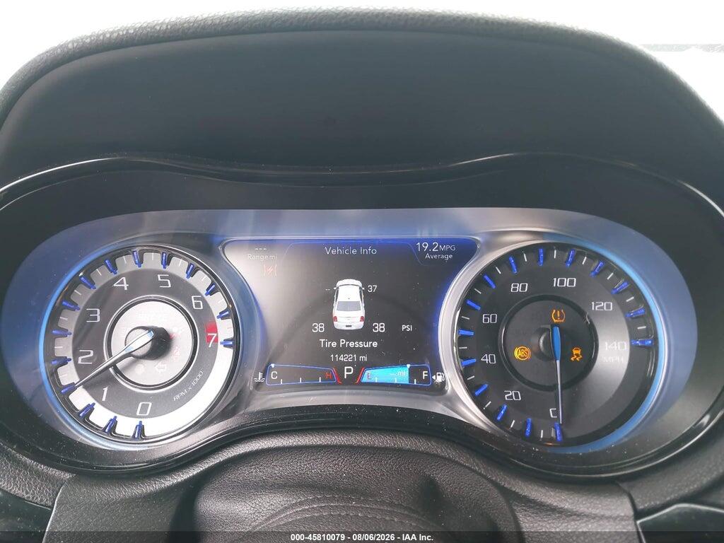 2C3CCAGG5HH648040 2017 CHRYSLER 300 photo no. 7