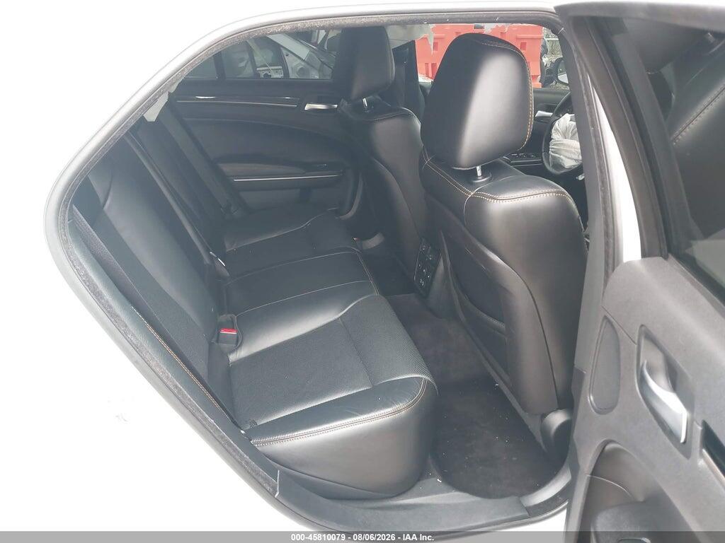 2C3CCAGG5HH648040 2017 CHRYSLER 300 photo no. 8