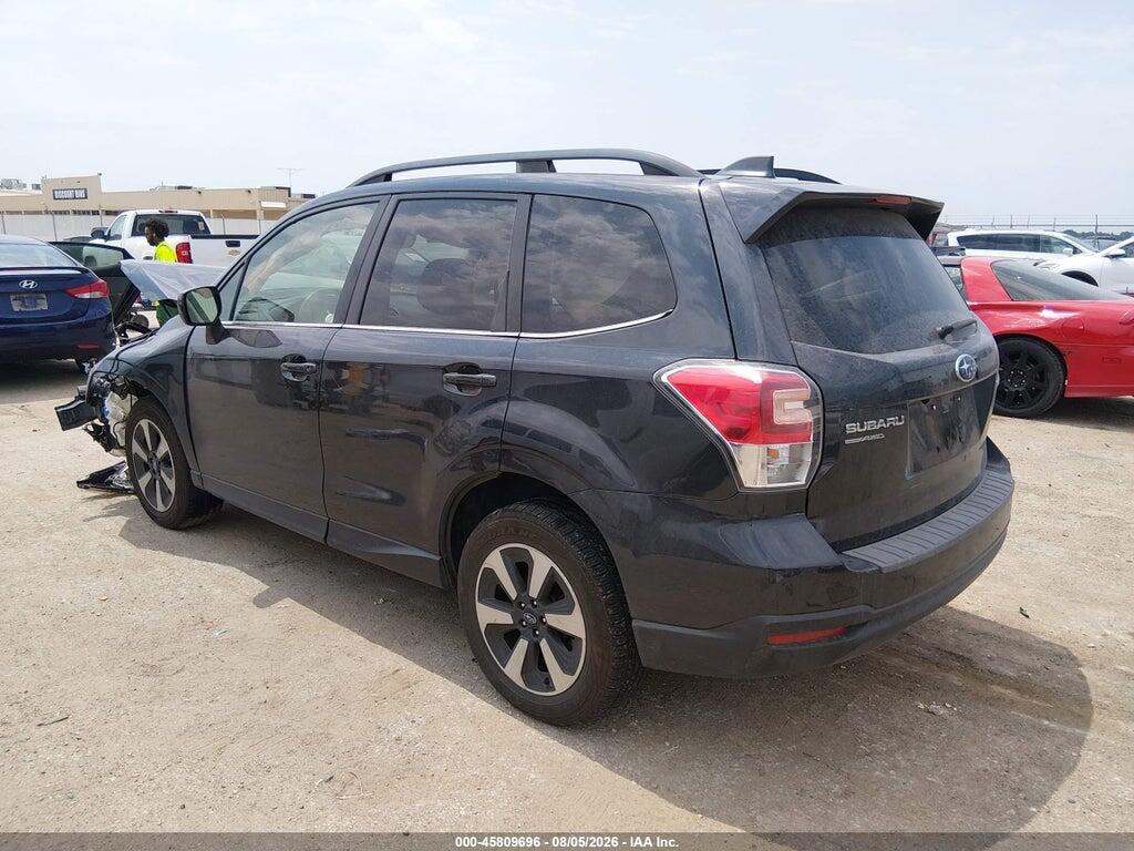 JF2SJALC5HH402113 2017 SUBARU FORESTER photo no. 3