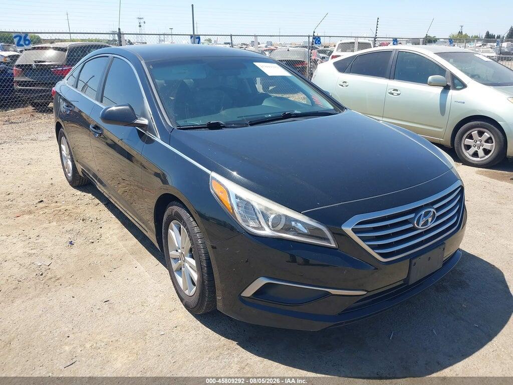 5NPE24AF4HH574402 2017 HYUNDAI SONATA photo no. 1