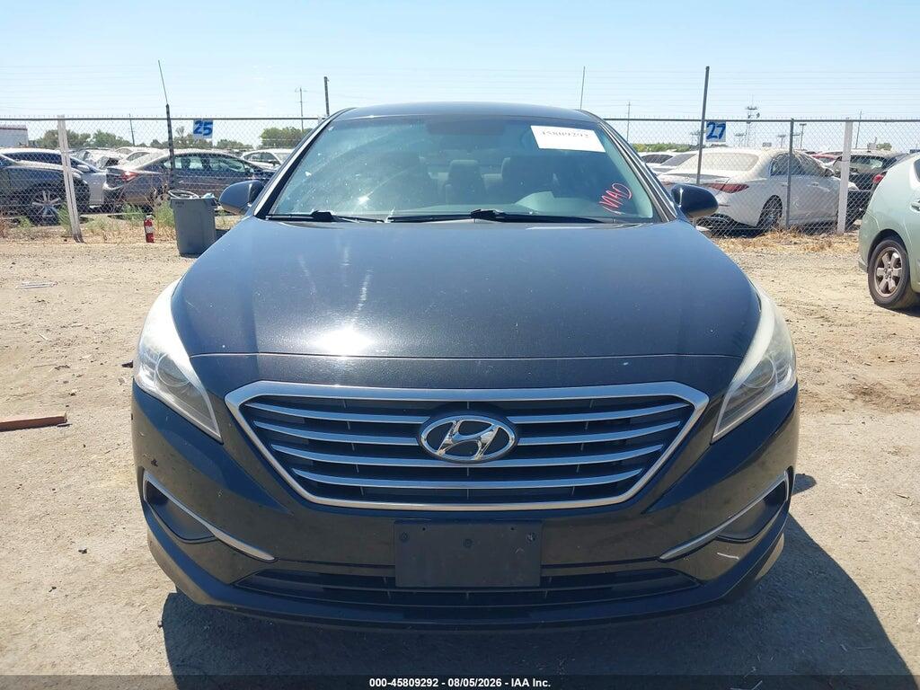5NPE24AF4HH574402 2017 HYUNDAI SONATA photo no. 6