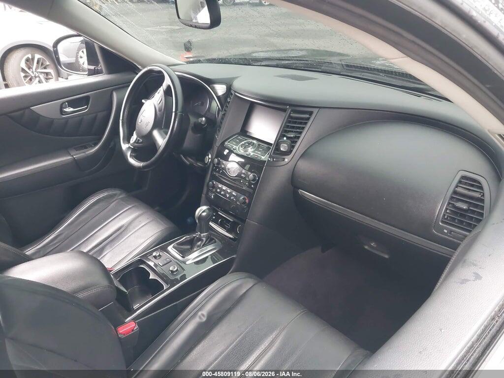 JN8CS1MU1HM141307 2017 INFINITI QX70 photo no. 5