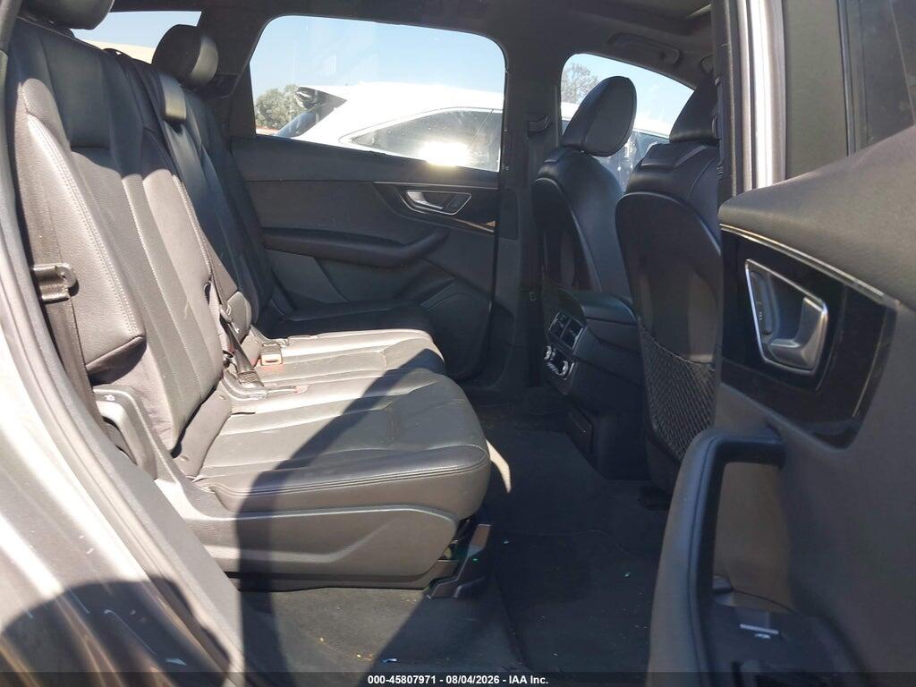 WA1LAAF71HD024262 2017 AUDI Q7 photo no. 8