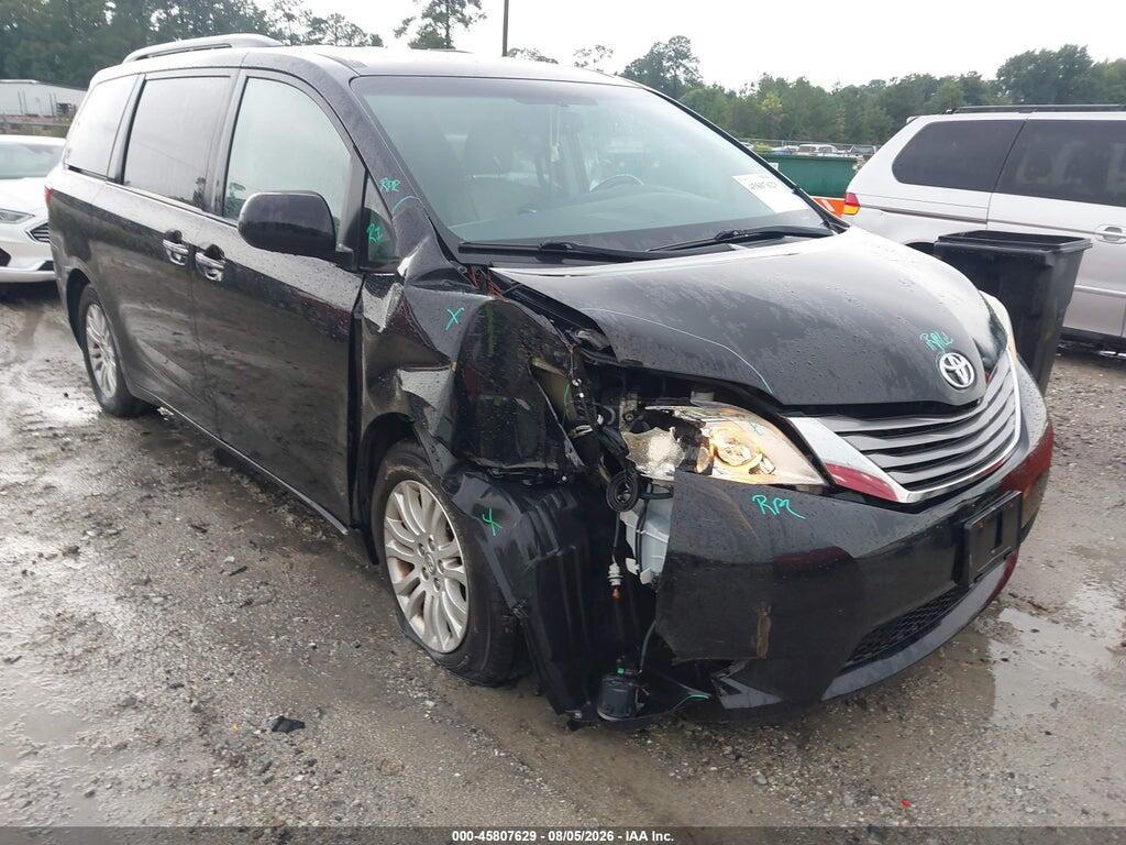 5TDYZ3DC9HS860454 2017 TOYOTA SIENNA photo no. 1