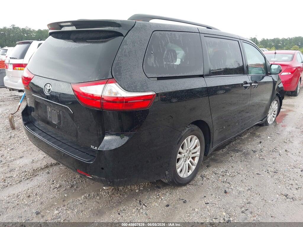 5TDYZ3DC9HS860454 2017 TOYOTA SIENNA photo no. 4