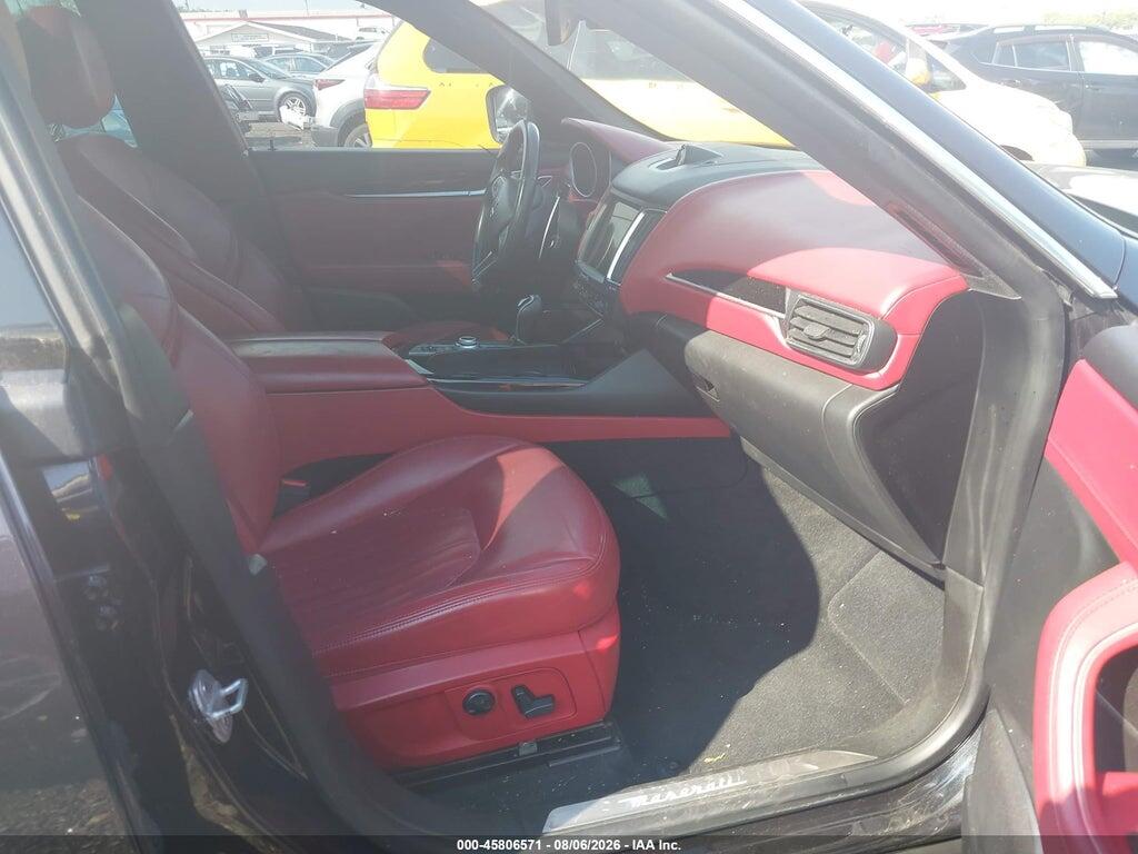 ZN661XUS6HX222586 2017 MASERATI LEVANTE photo no. 5