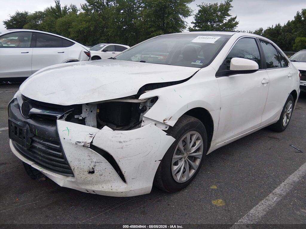 4T1BF1FK7HU805385 2017 TOYOTA CAMRY photo no. 2
