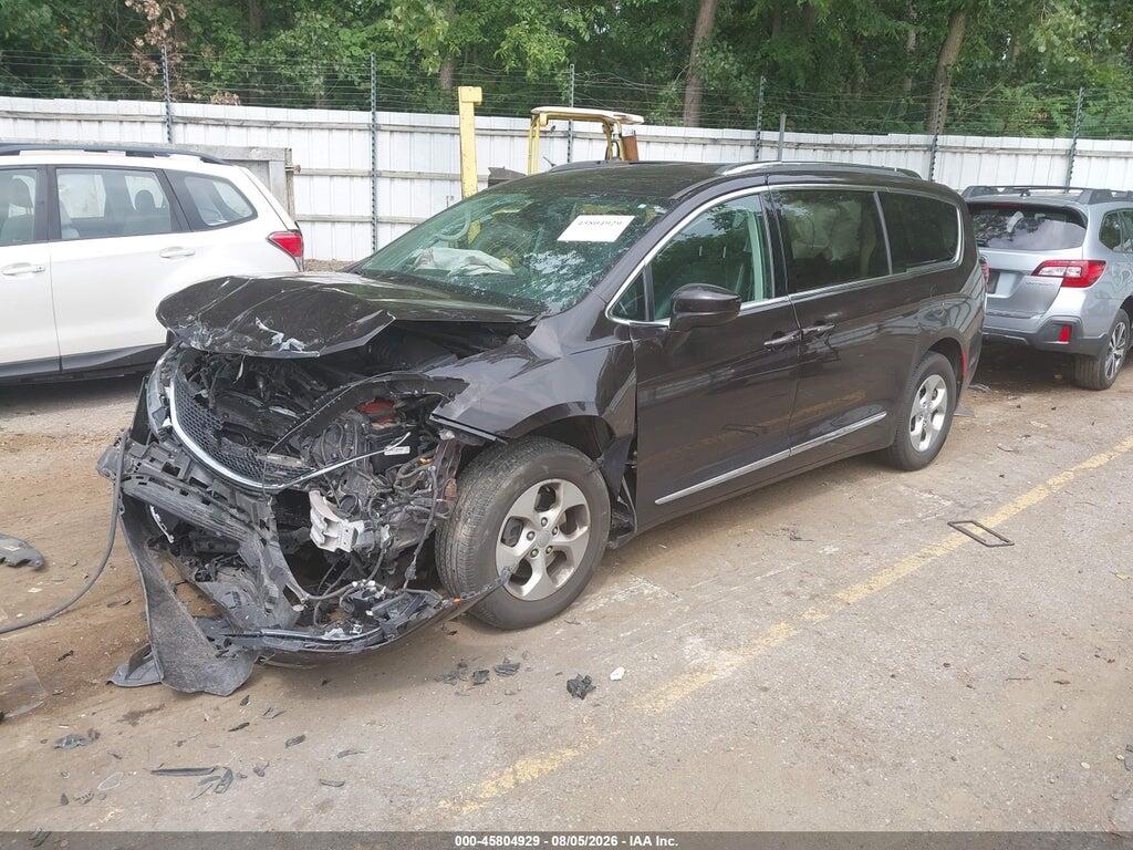 2C4RC1EG5HR706196 2017 CHRYSLER PACIFICA photo no. 2