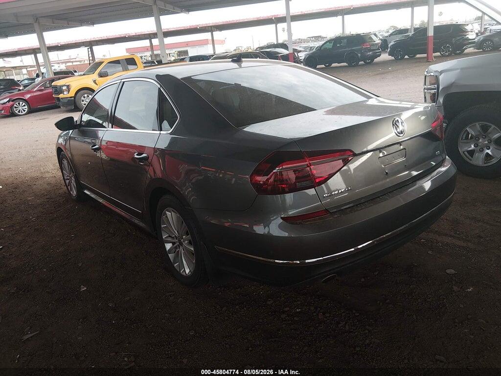 1VWBT7A3XHC018286 2017 VOLKSWAGEN PASSAT photo no. 3