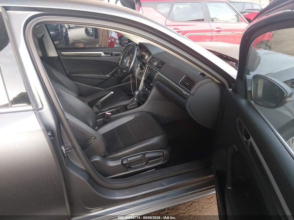 1VWBT7A3XHC018286 2017 VOLKSWAGEN PASSAT photo no. 5