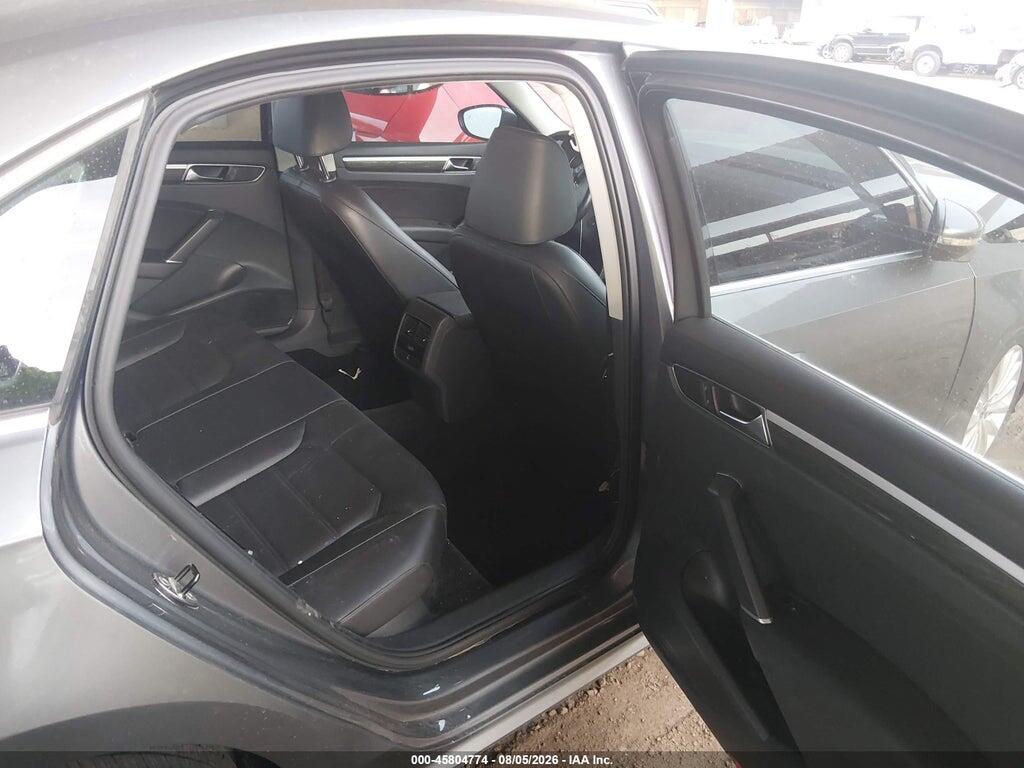 1VWBT7A3XHC018286 2017 VOLKSWAGEN PASSAT photo no. 8