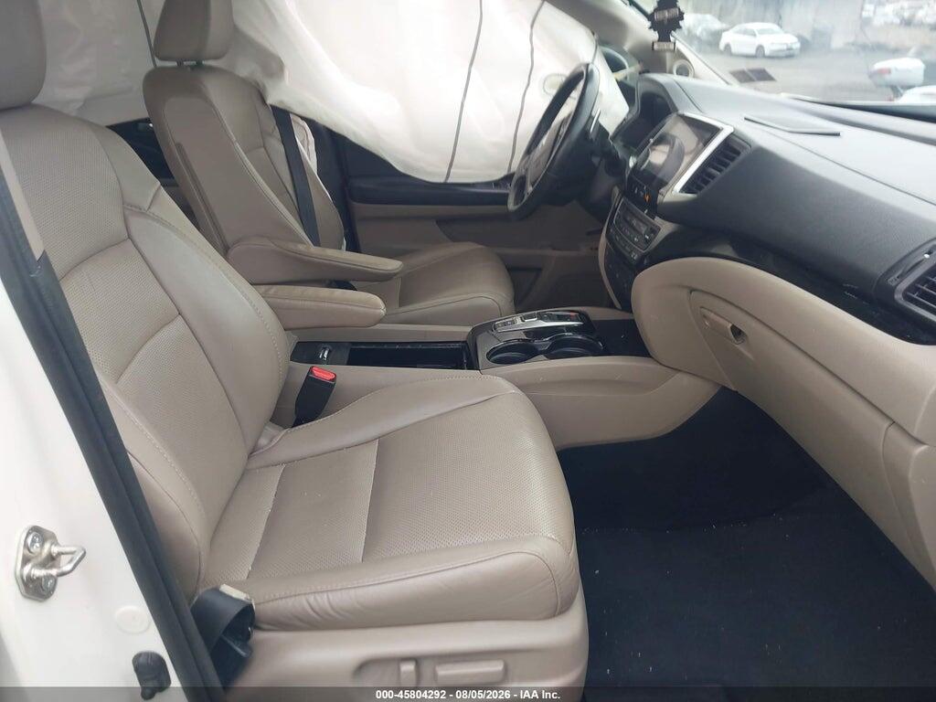 5FNYF6H05HB024610 2017 HONDA PILOT photo no. 5