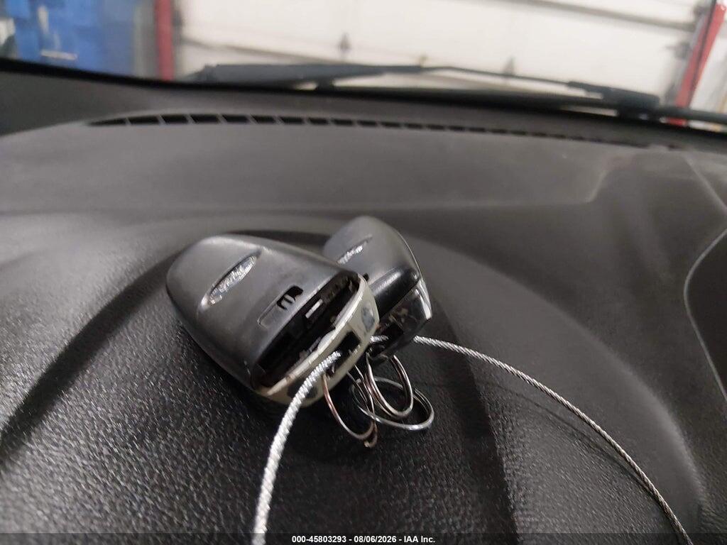 1FMCU9J90HUB22098 2017 FORD ESCAPE photo no. 11